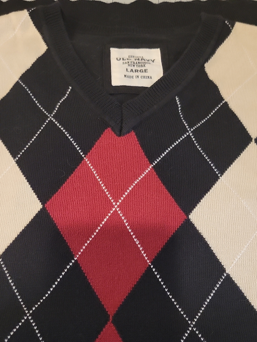 Old Navy Men's Argyle V-Neck Sweater in Red, Black & Cream